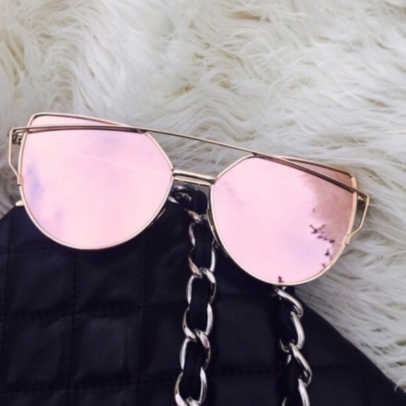 Cat Eye Rose Gold Trendy Sunglasses - Picture 4 of 4